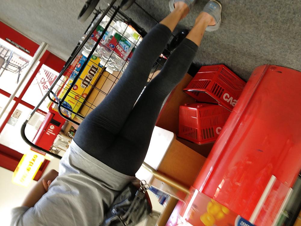 20P Candid ass pics yoga pants leggins and shorts