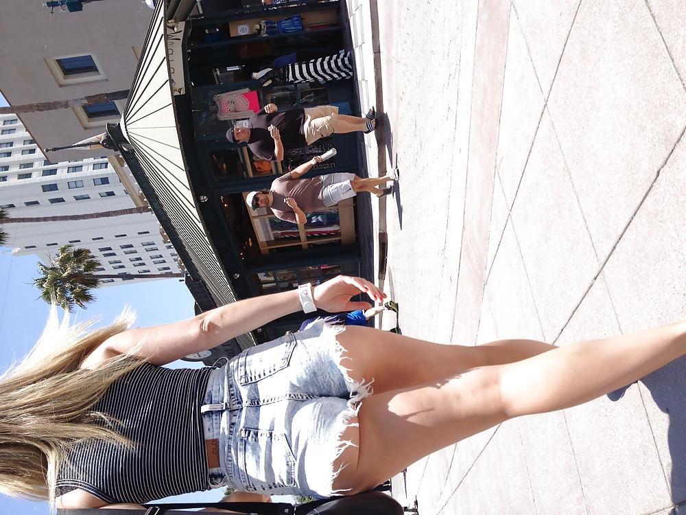 20P Candid ass pics yoga pants leggins and shorts