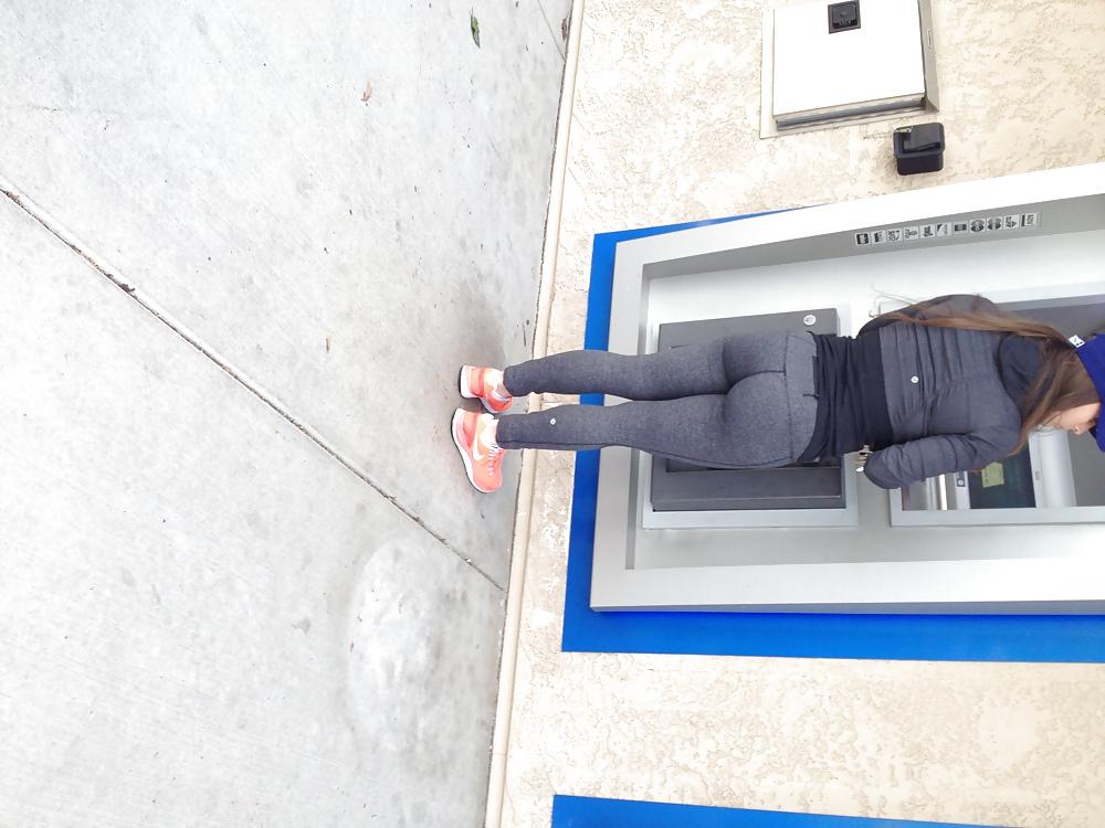 20P Candid ass pics yoga pants leggins and shorts