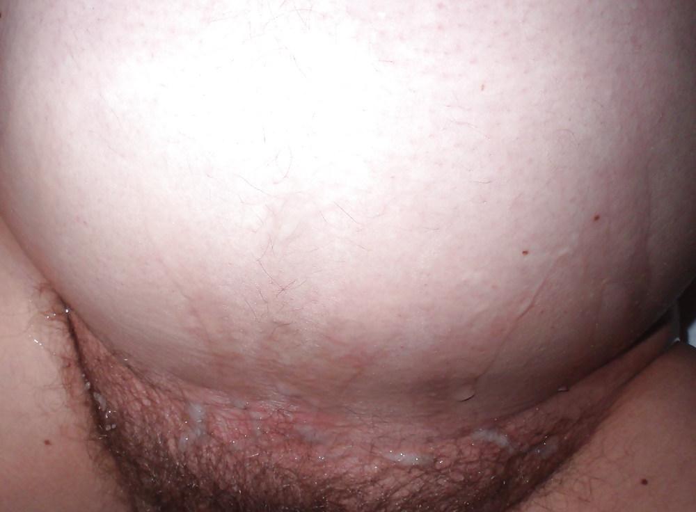 25P Cum on my pregnant belly