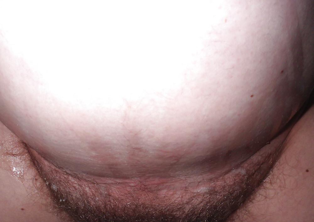25P Cum on my pregnant belly