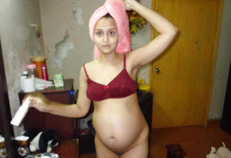 25P Young Desi Paki Indian Couple Set