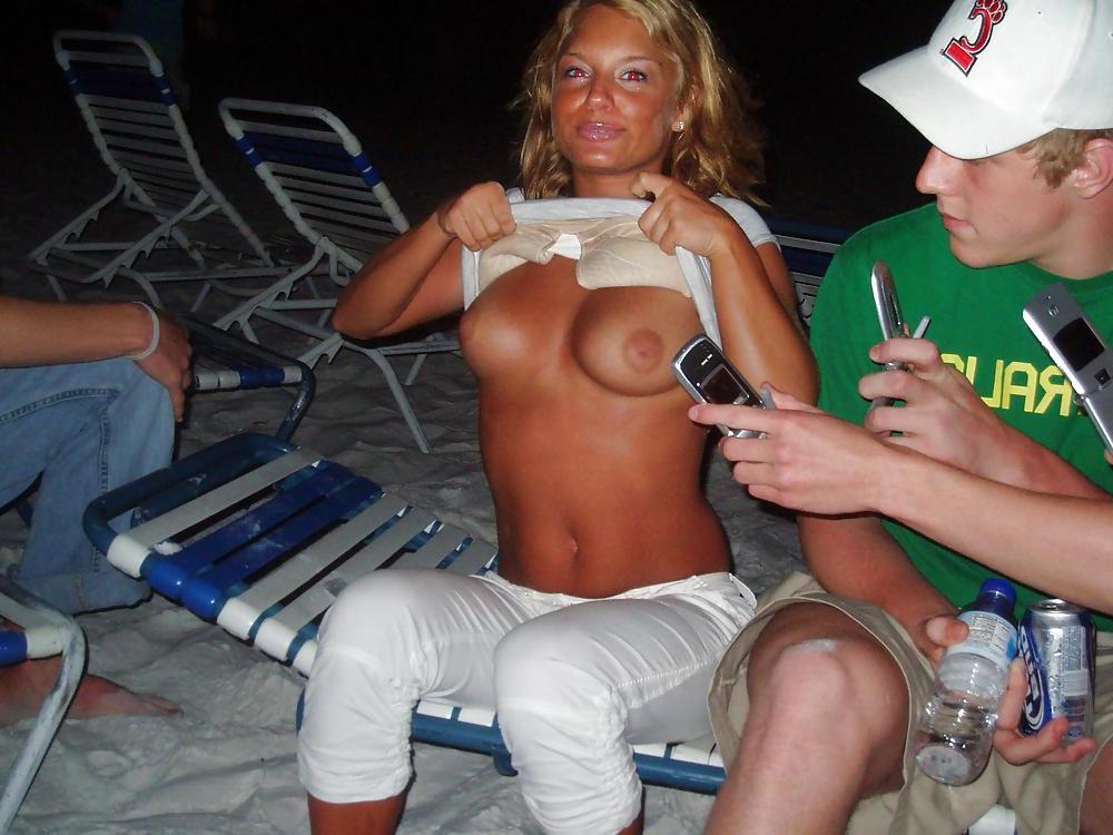 25P Show Your Tits 128
