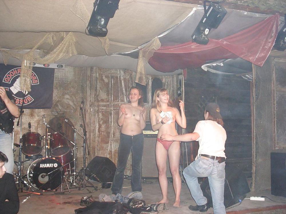 25P Show Your Tits 128