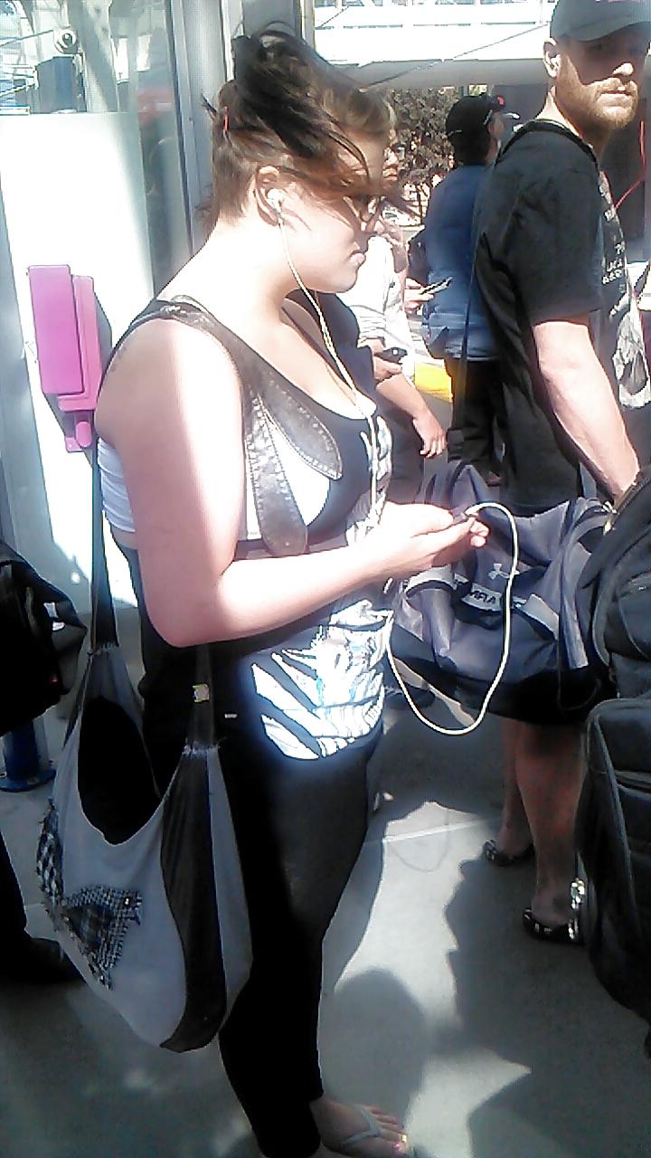 25P Voyeur - well-worn jeans and curves against the sun