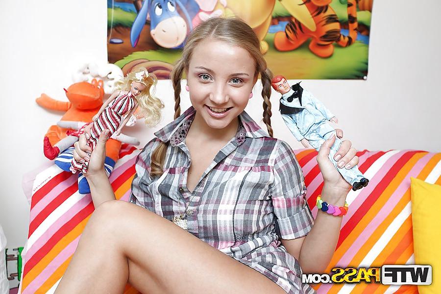 8P Beautiful girl fucks a big toy cock