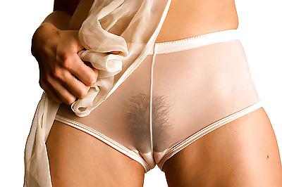 24P Fotze frisst Hose - cameltoe