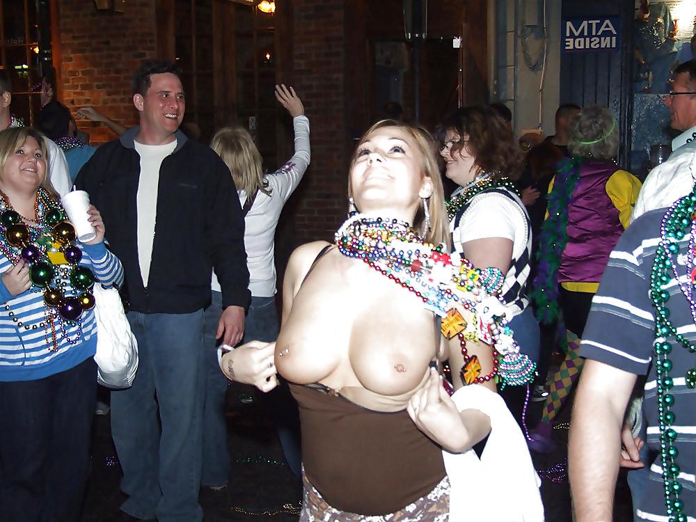 25P Show us your tits 6