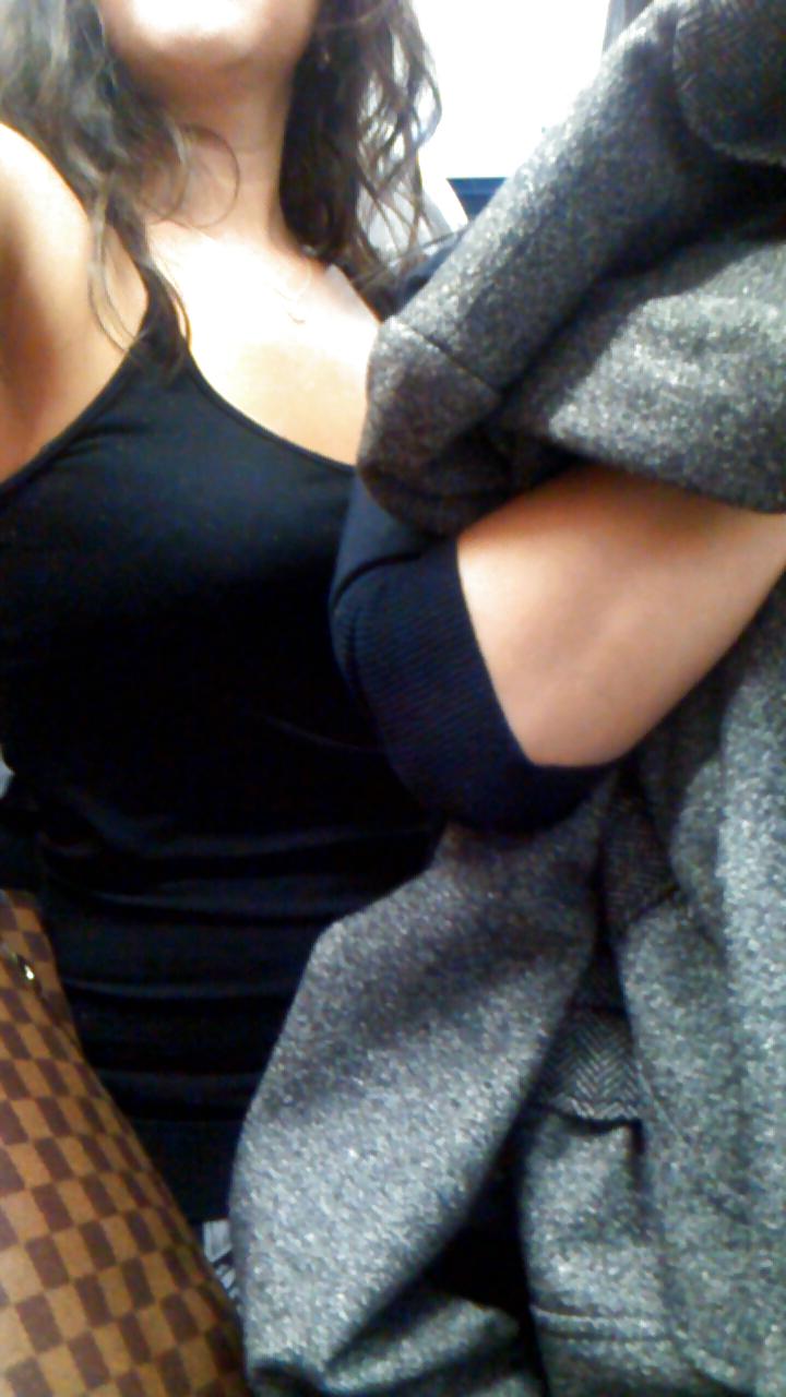 25P Cleavage on the train and other new voyeur gems.