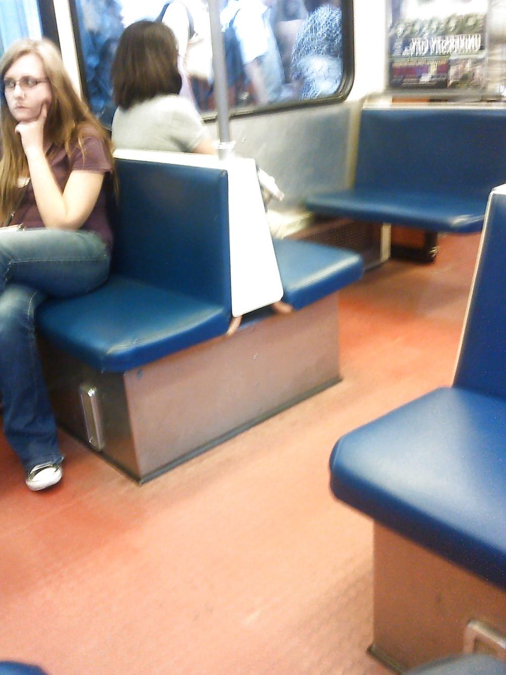25P Cleavage on the train and other new voyeur gems.
