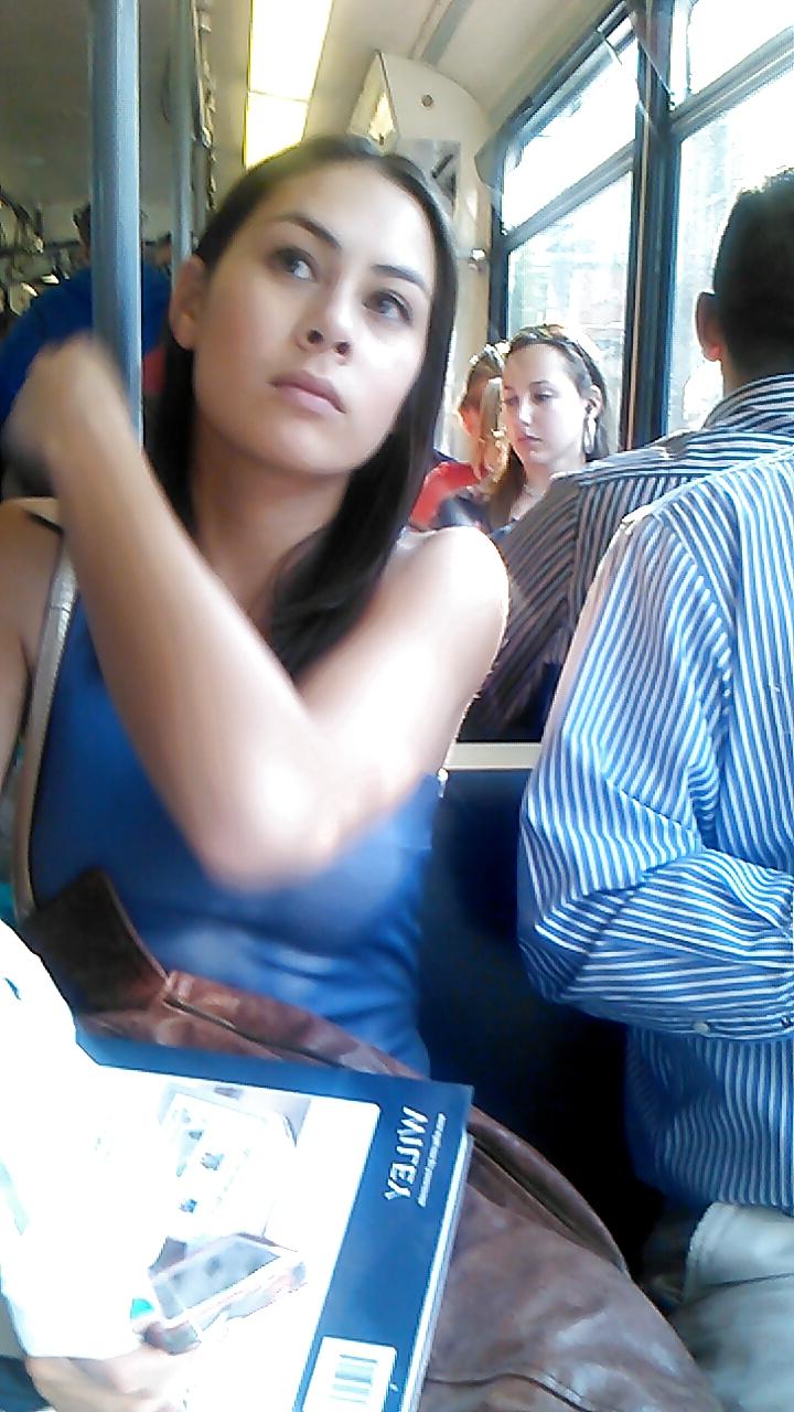 25P Cleavage on the train and other new voyeur gems.