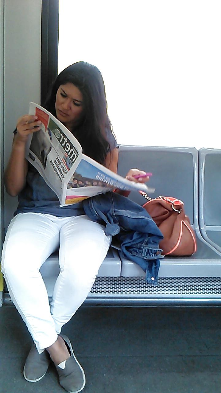 25P Cleavage on the train and other new voyeur gems.