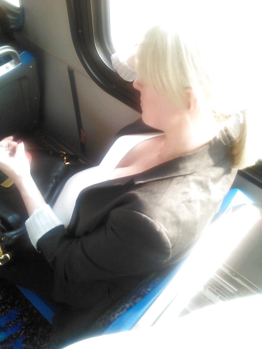 25P Cleavage on the train and other new voyeur gems.