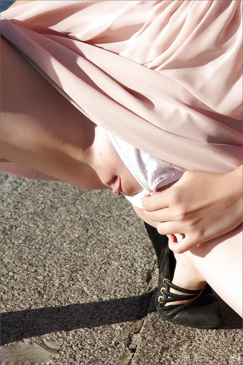 21P Camel Toe 6