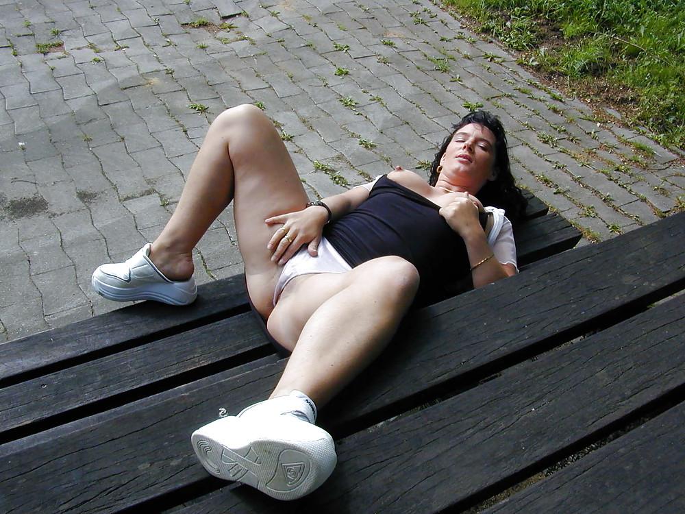 25P HOUSEWIFE ALWAYS HORNY V