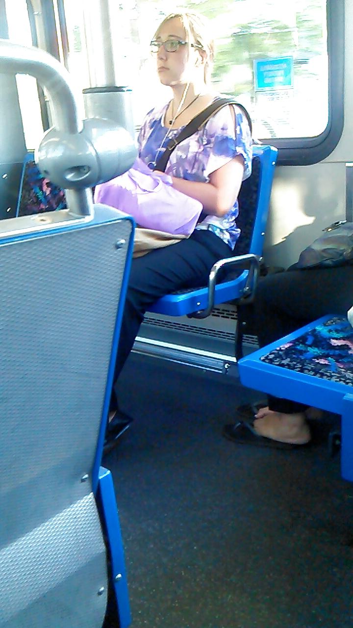25P Voyeur - Legs and asses