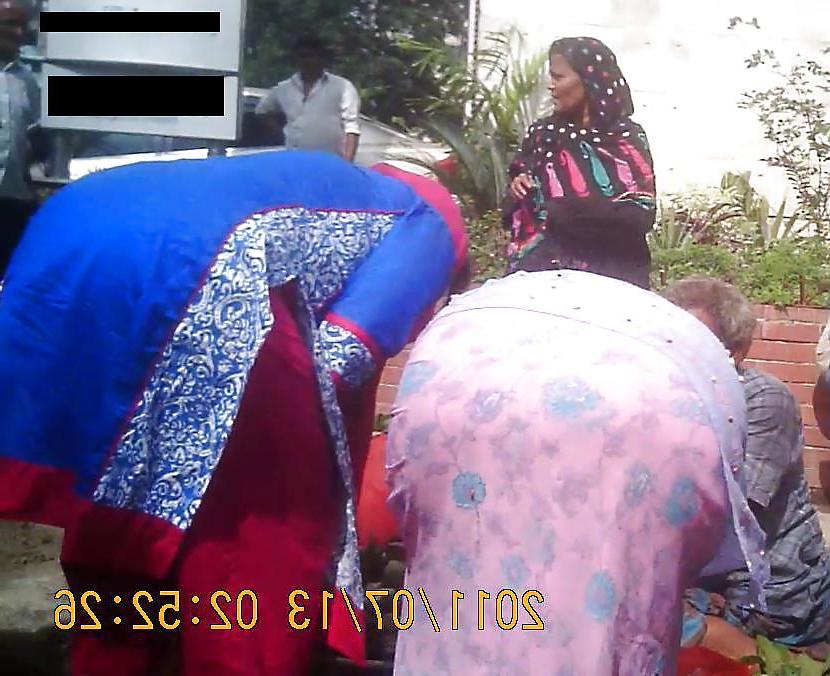 13P Bangladeshi Mature Bend Over