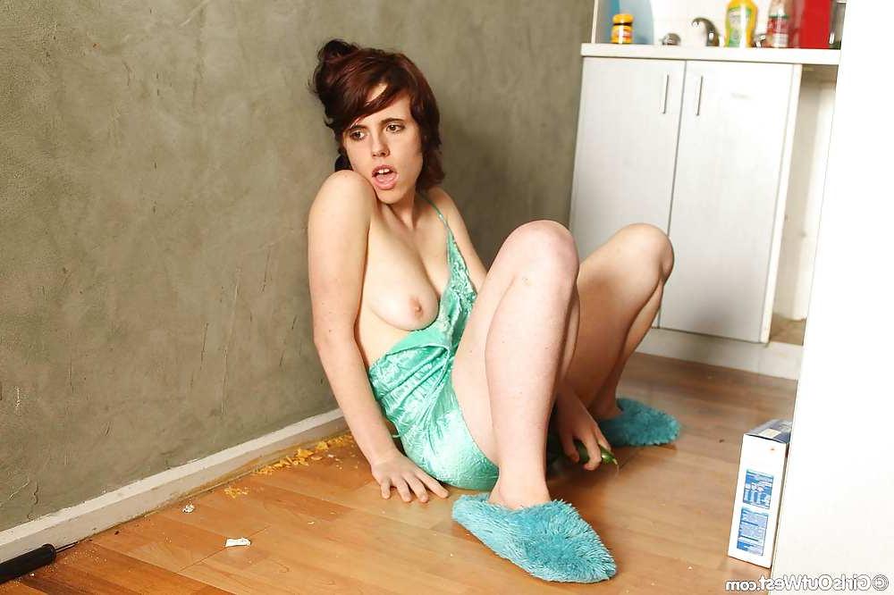 16P Hairy Australian pussy penetrated with a cucumber
