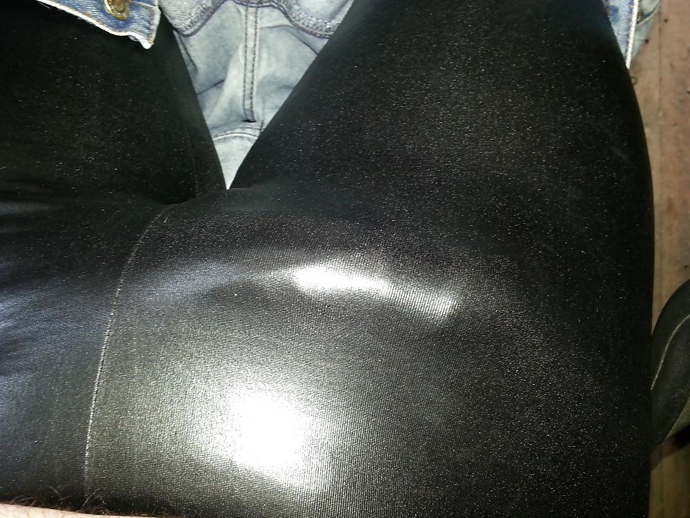 12P My shiny leggings