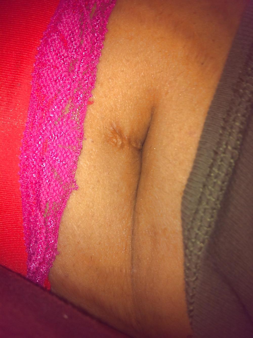12P Belly Button Pics Galore