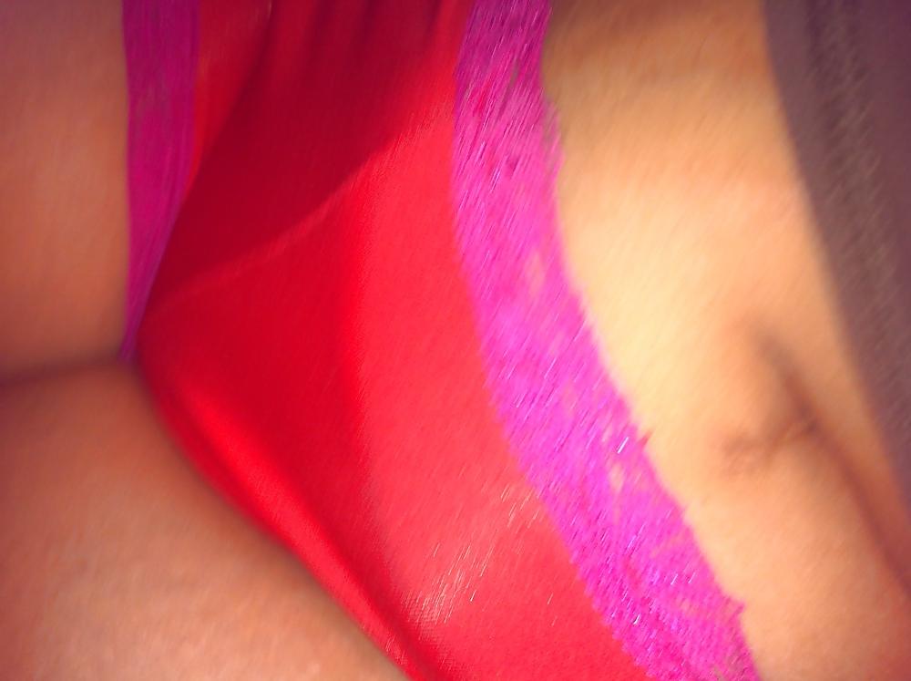 12P Belly Button Pics Galore