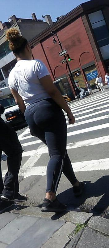 6P Candid asses! 