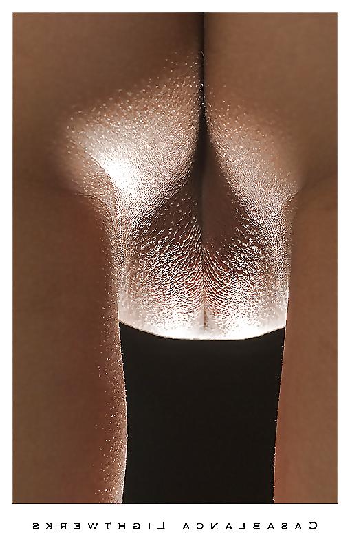 25P Tanned, tight, and totally trimmed vulvas!