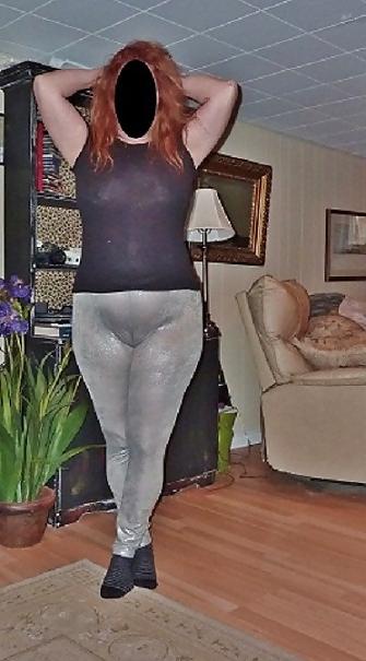 23P Fotze frisst Hose - cameltoe