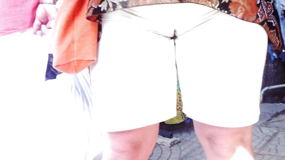 25P Fotze frisst Hose - cameltoe