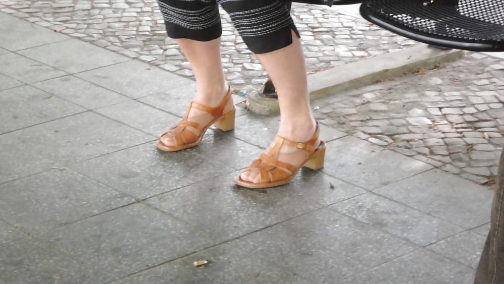 24P Summer in Berlin FEETS