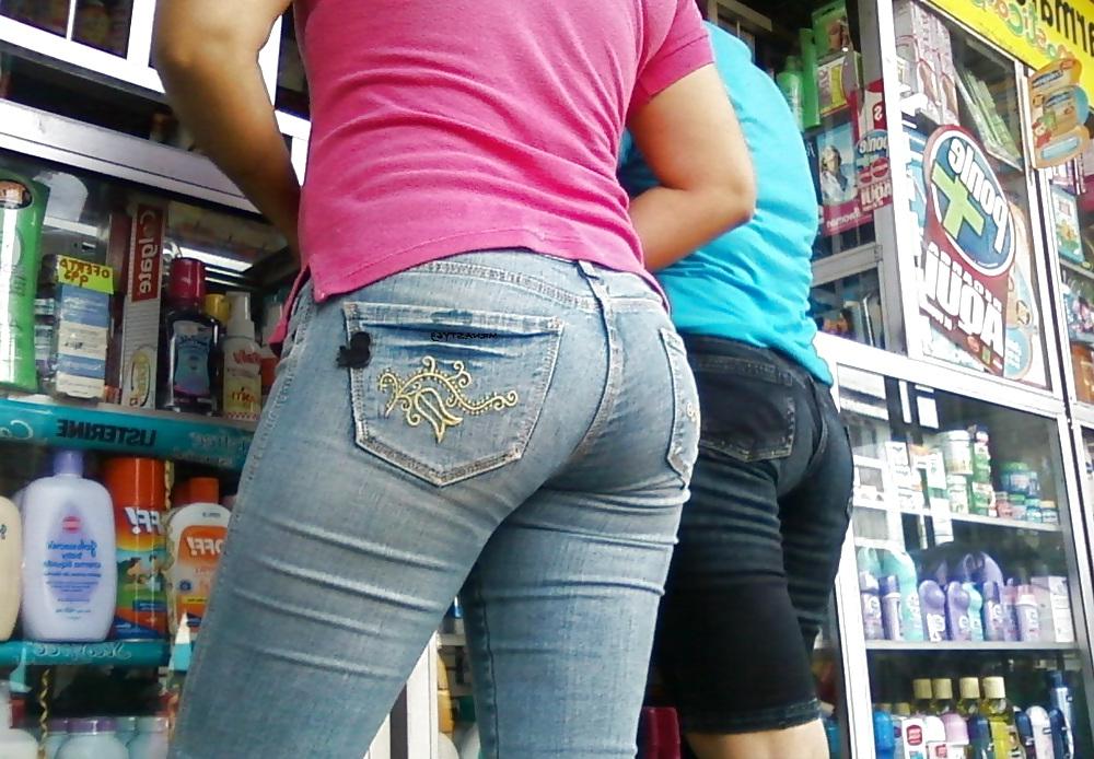 14P Wife  In Jeans With Big Ass Standing