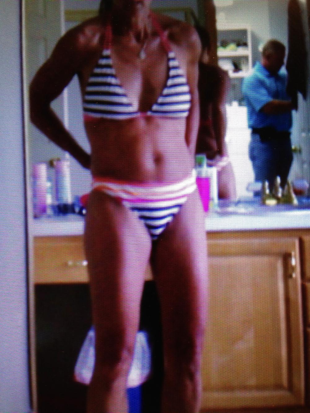 6P Wife cleaning up after day at pool