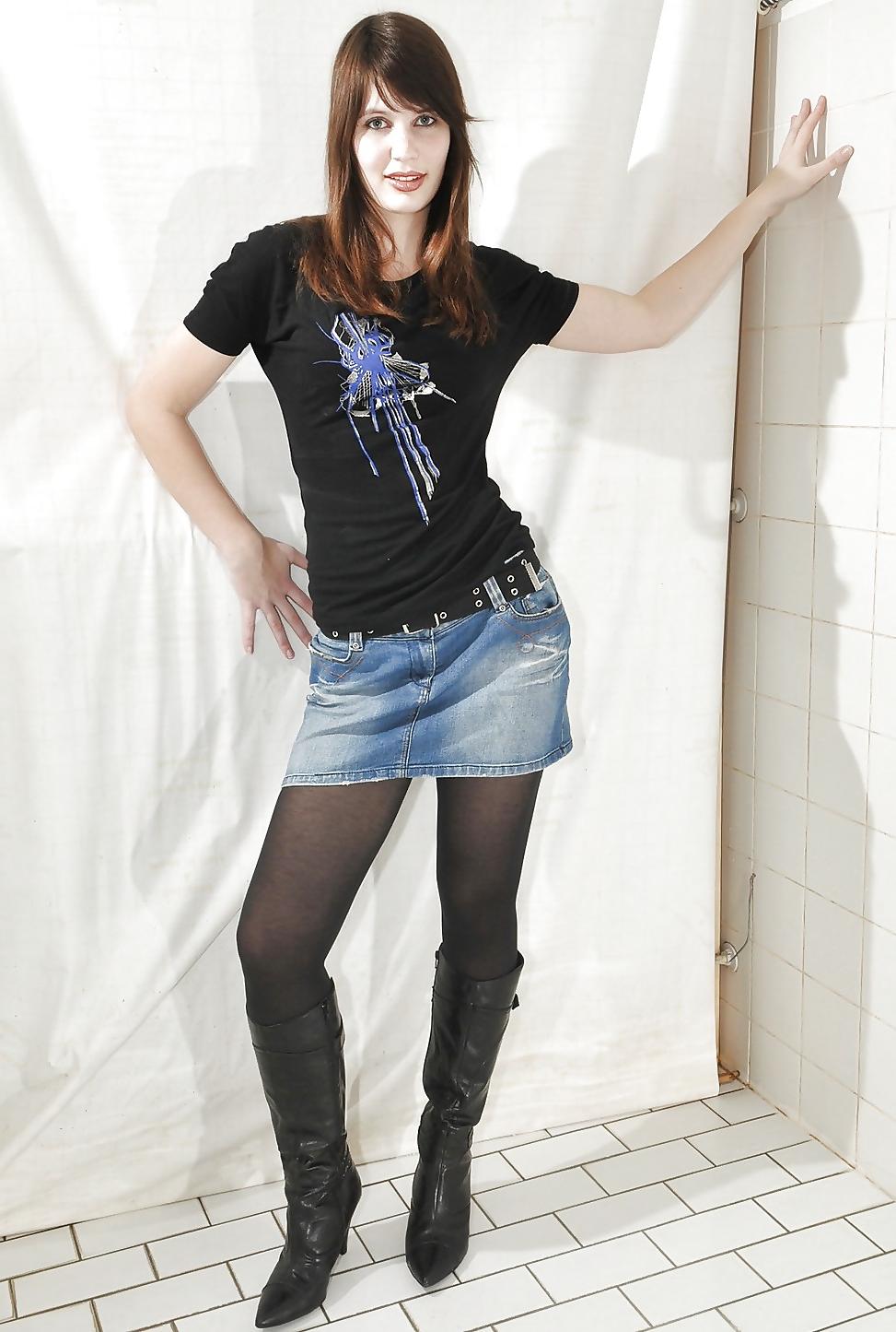 25P Leg Show 5