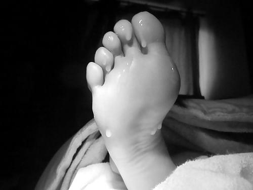 25P My sexy girlfriend cum covered all over her sexy body.