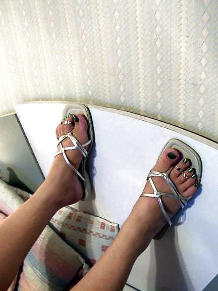 25P Wife perfect feet 3
