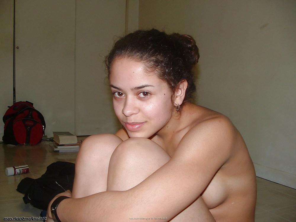 25P Mexican couple stolen private pics