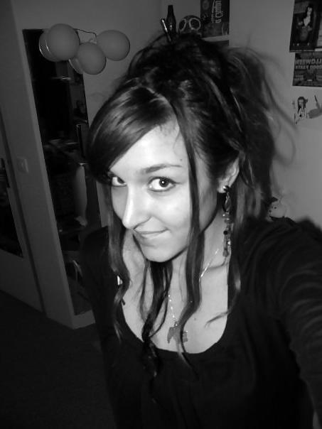 18P Cum or fake over Alice, please!!!