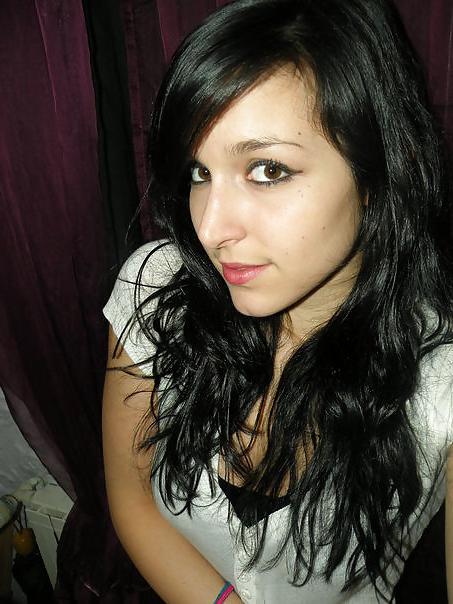 18P Cum or fake over Alice, please!!!