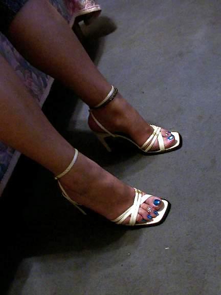 25P Wife perfect feet 1
