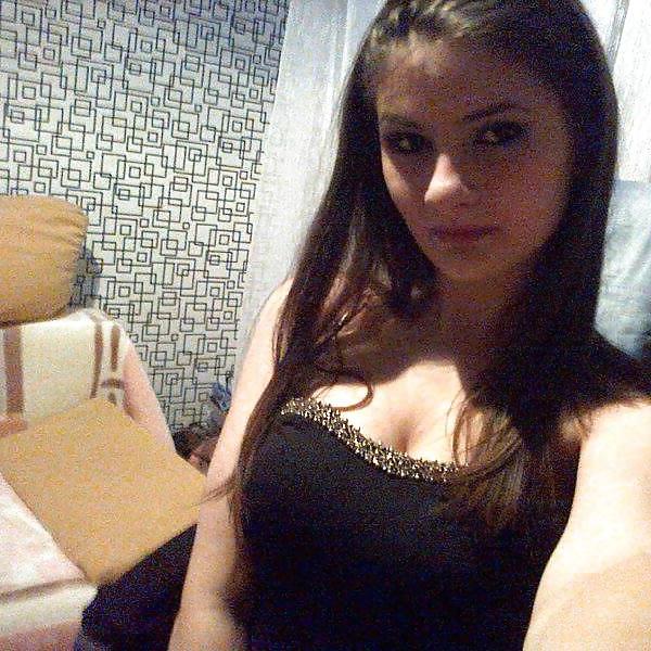 25P Cum or cock this huge-titted hot teen with great ass.