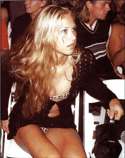 25P Anna Kournikova By twistedworlds