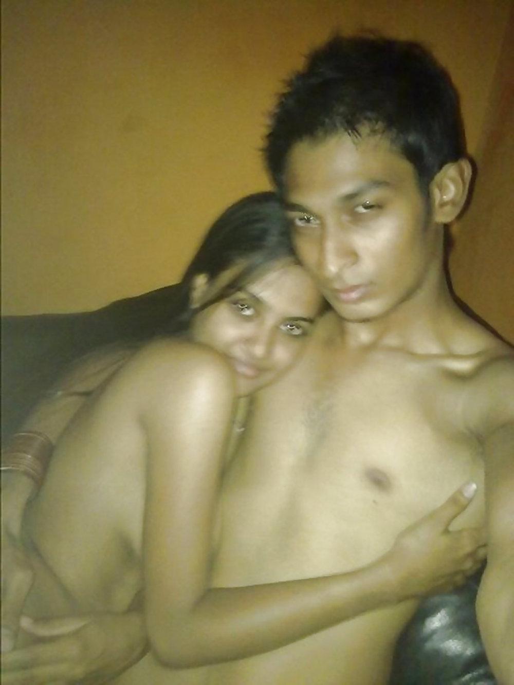 15P Sexy Indian Teen Nude Couple