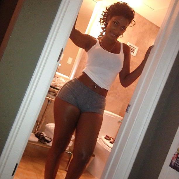 17P Black Camel toe
