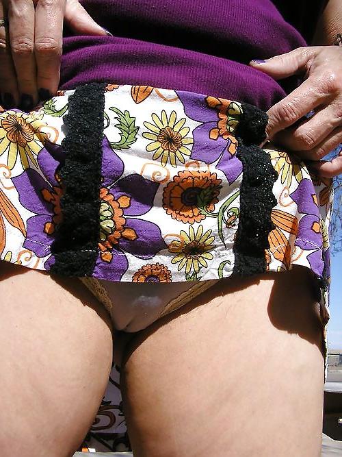 25P Fotze frisst Hose - cameltoe