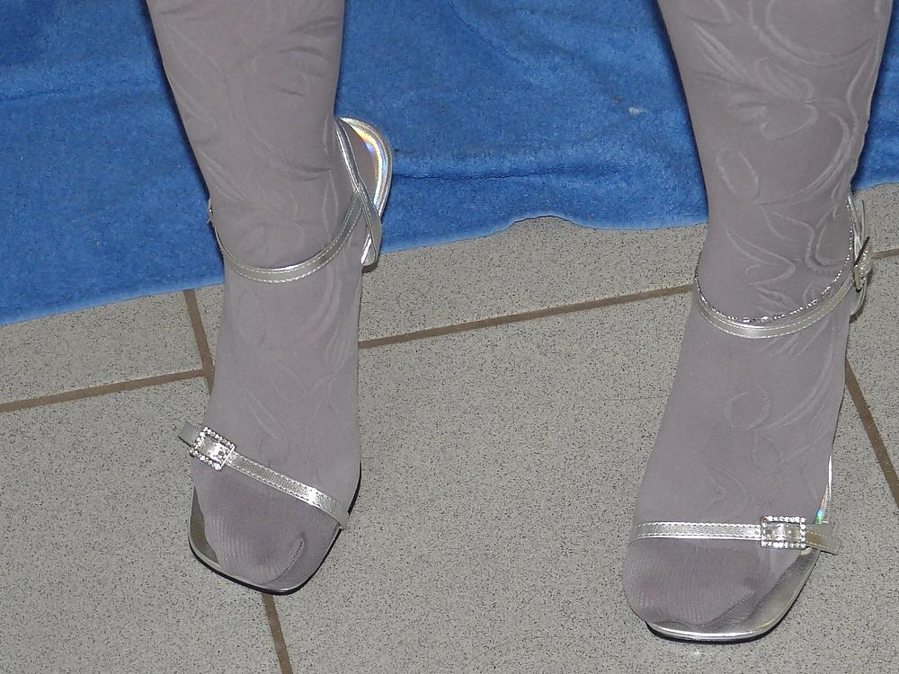 7P Wifes shiny silver sandals heels pantyhose