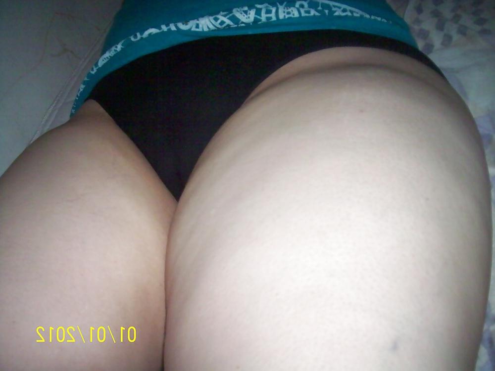 20P Camel toe de mi esposa 