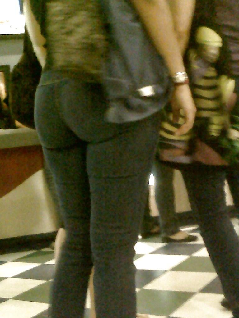 10P Wife And Her Big Ass In Tight Jeans