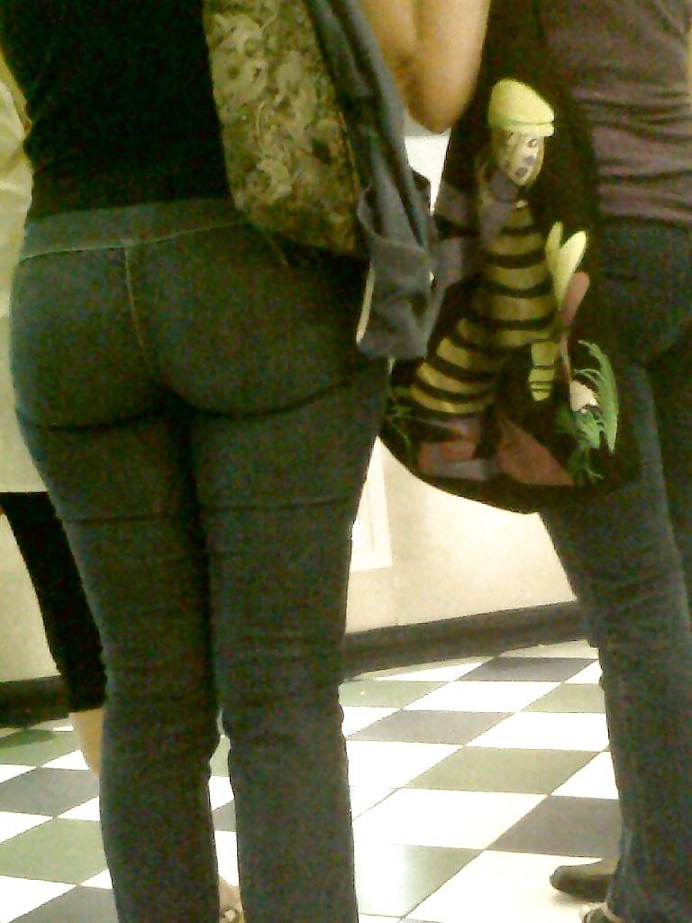 10P Wife And Her Big Ass In Tight Jeans