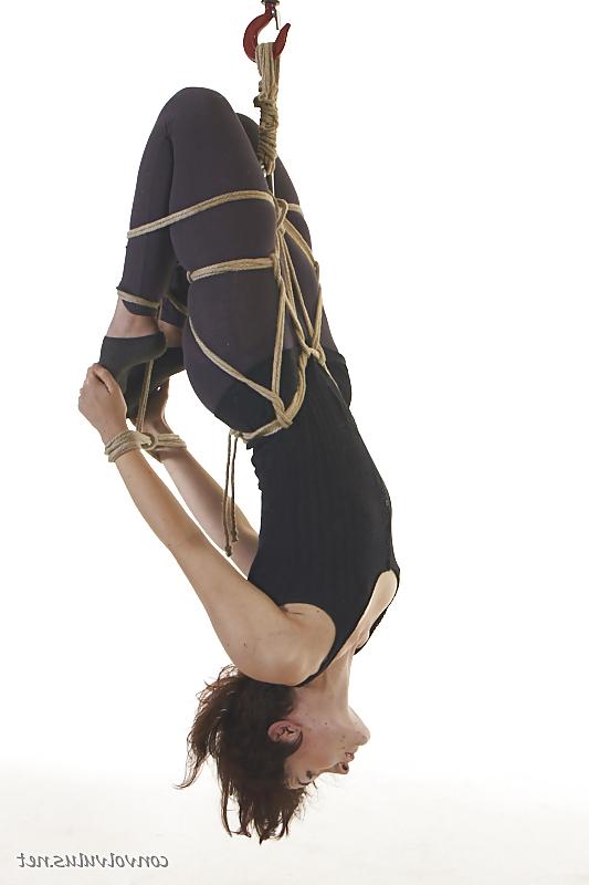 25P Bit of bondage (staring Adreena Winters)