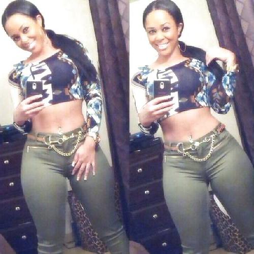 12P Black Camel toe